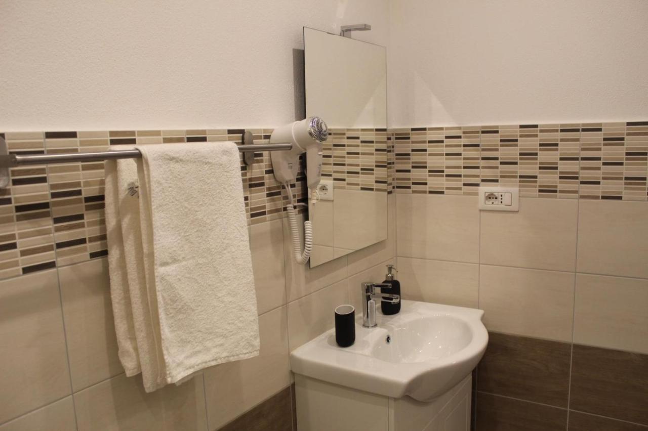 מסינה U Baruni B&B מראה חיצוני תמונה